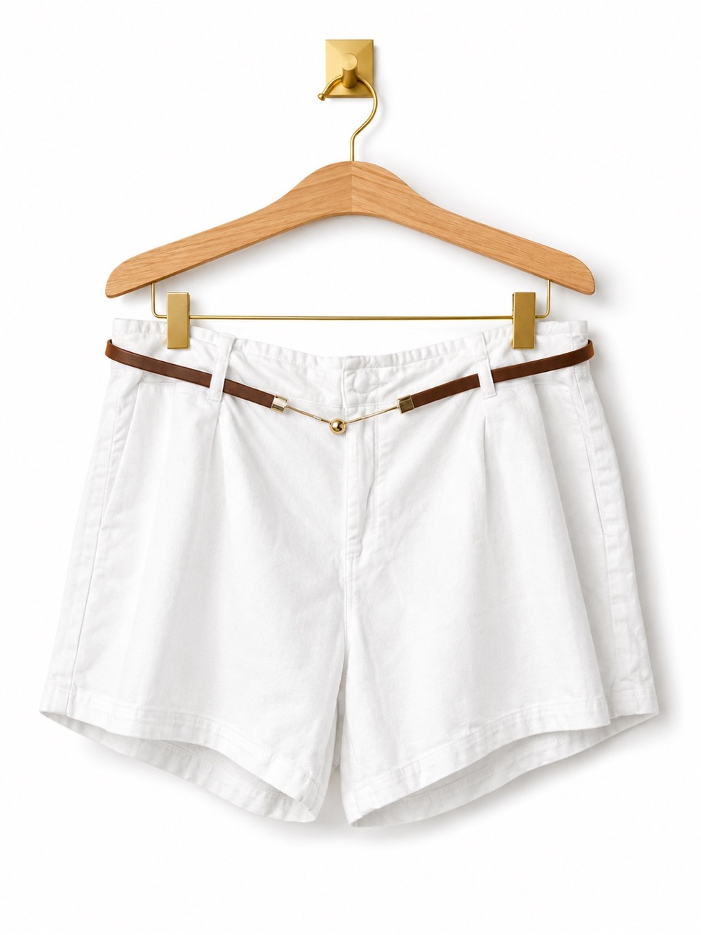 NWT Fashion Nova Women’s White High-Rise Cotton Shorts with Brown Belt